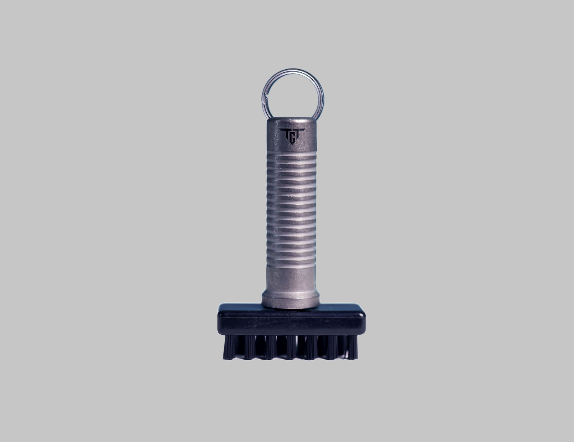Ti BRUSH titanium golf club cleaning brush front view