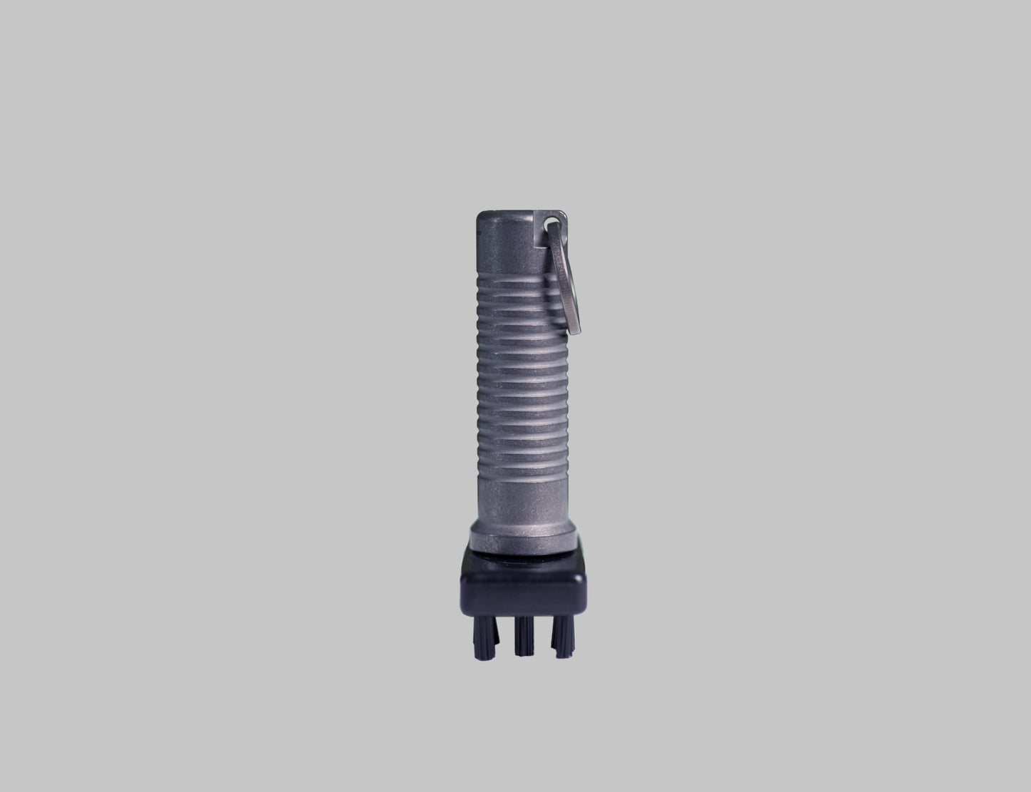 Ti BRUSH titanium golf club cleaning brush side view