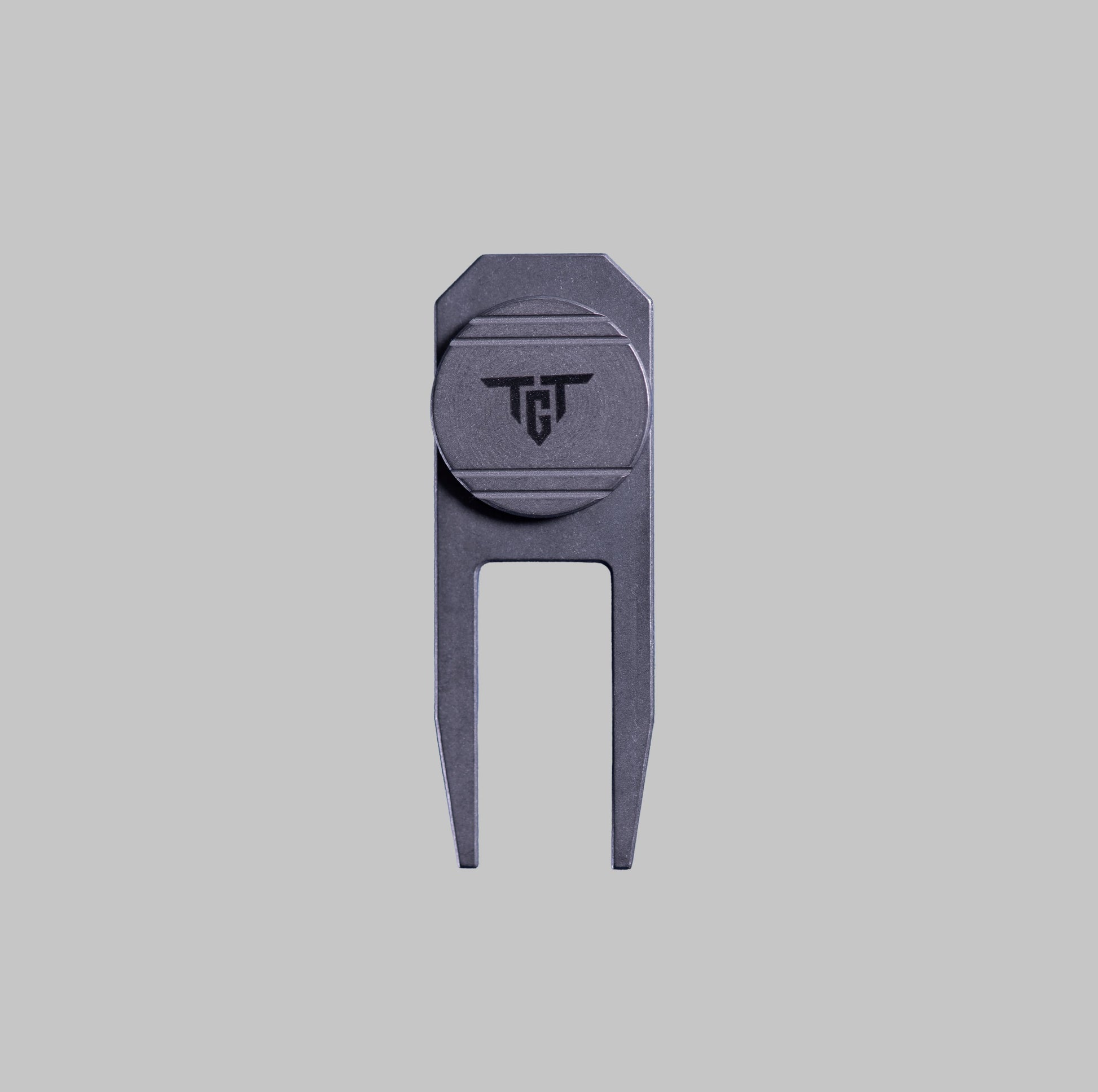 Ti FUSION titanium divot tool and ball marker combo front view