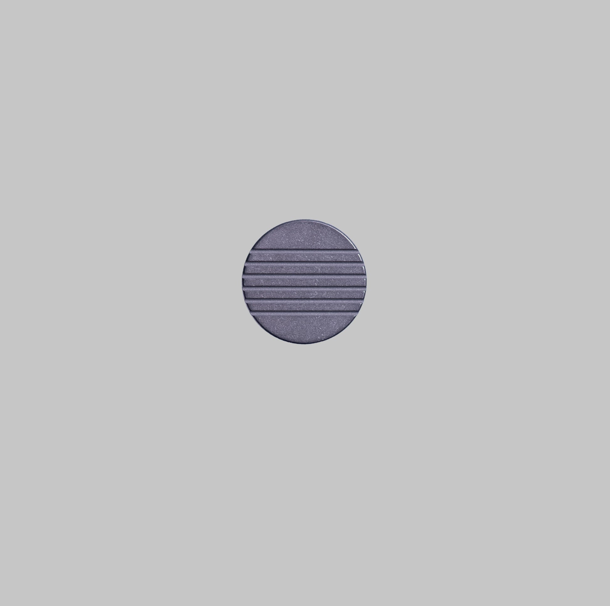 Ti MARKER lightweight titanium golf ball marker back view