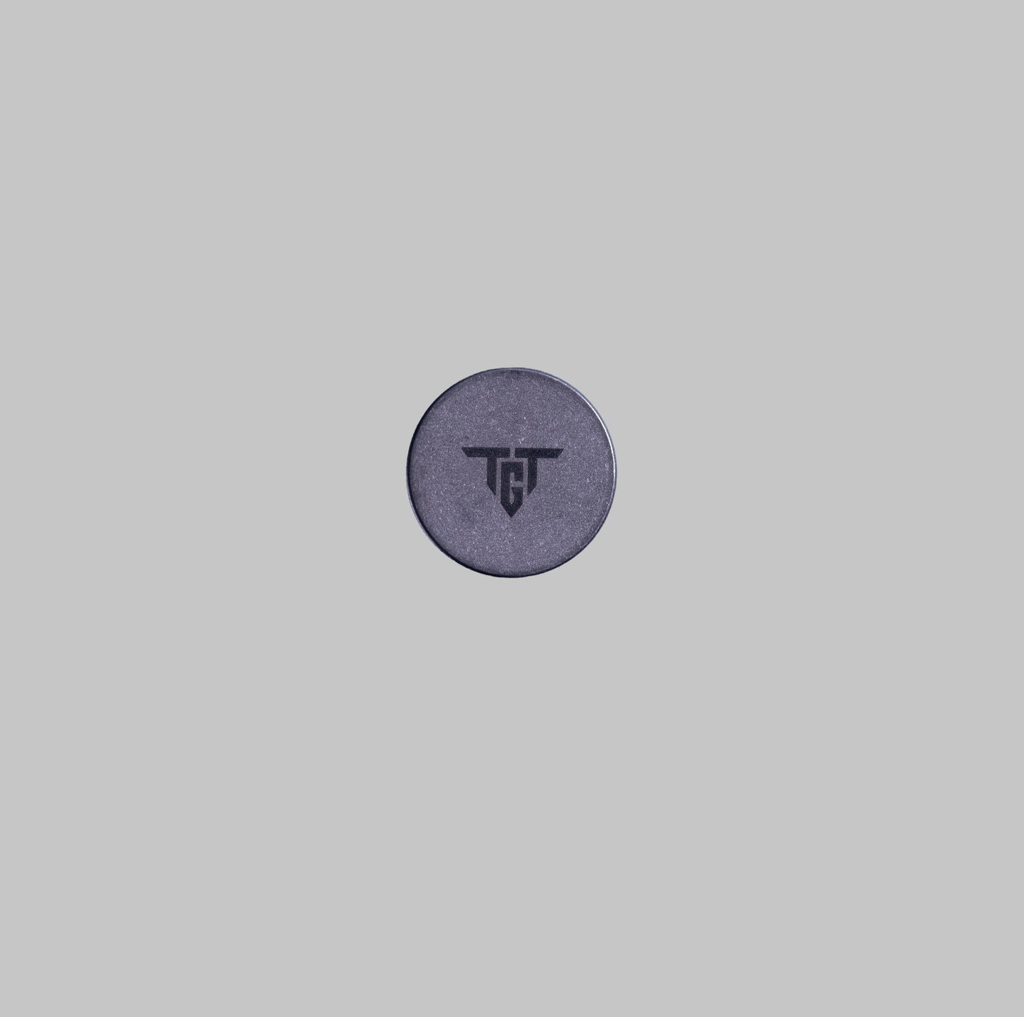 Ti MARKER lightweight titanium golf ball marker front view