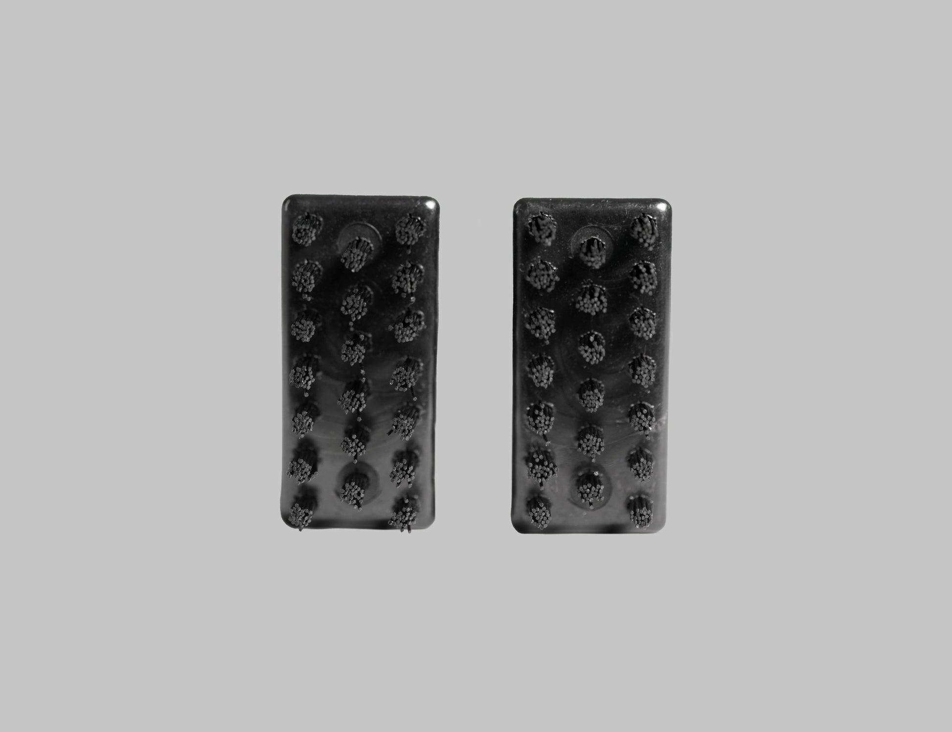 Ti BRUSH Refills golf brush heads bottom view showing bristles